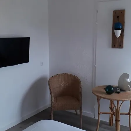 Hotel Les Esseppes L'Epine  Extérieur photo